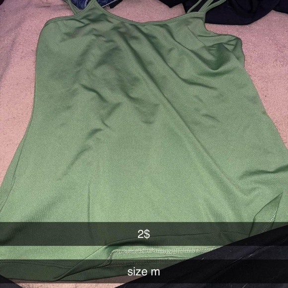 clothing prices on pic - Picture 5 of 12